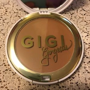 Gigi Gorgeous Sick Sculpt bronzer duo
